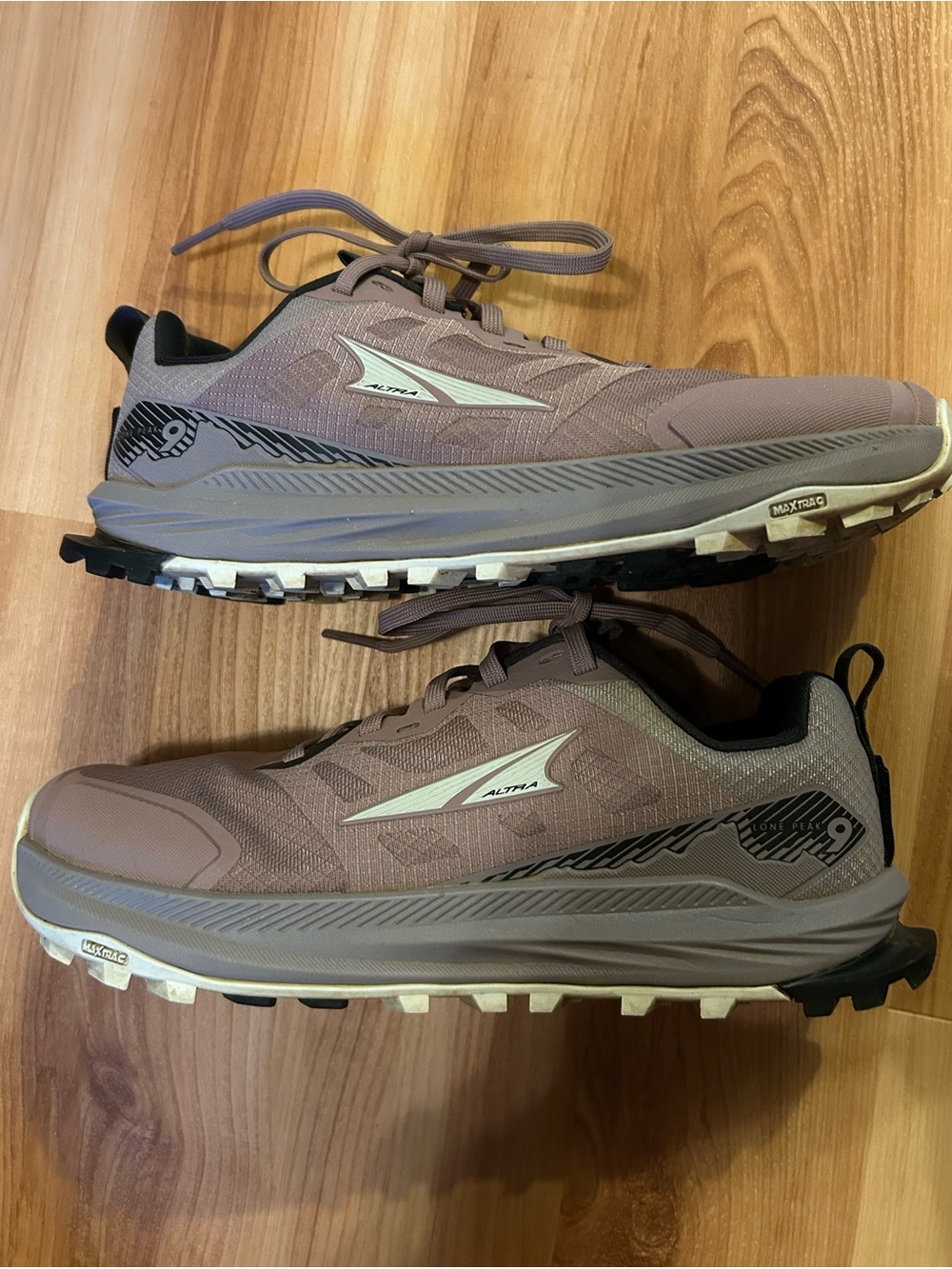 Altra Lone Peak 9 - Women’s 7.5
